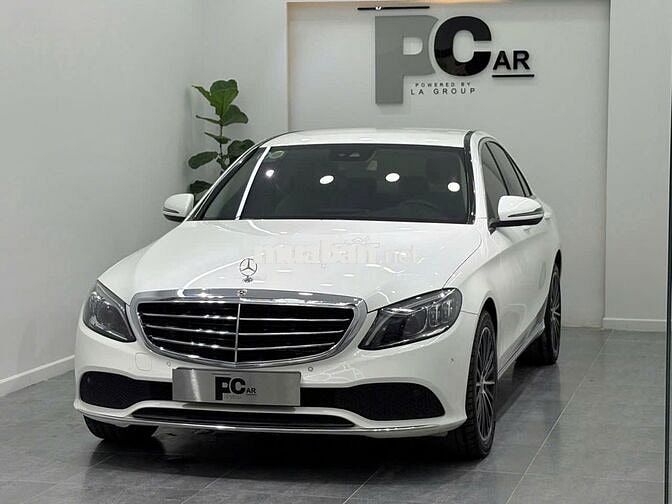 Mercedes Benz C 200 Exclusive 2020 - 56000 km