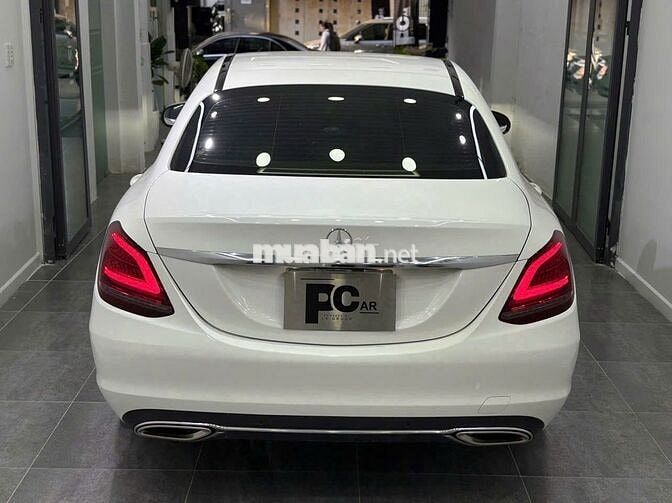 Mercedes Benz C 200 Exclusive 2020 - 56000 km
