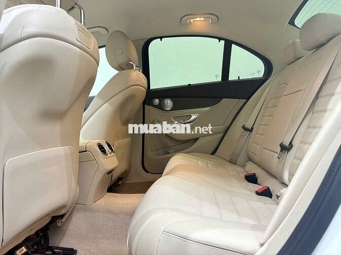 Mercedes Benz C 200 Exclusive 2020 - 56000 km