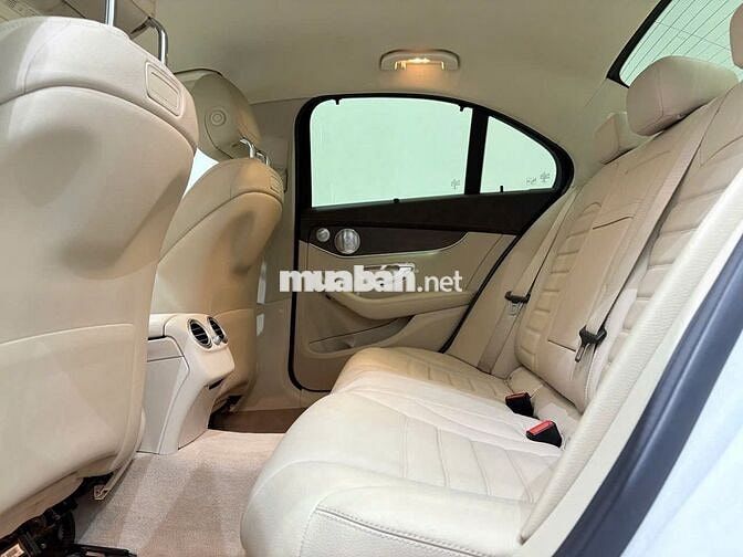Mercedes Benz C 200 Exclusive 2020 - 56000 km