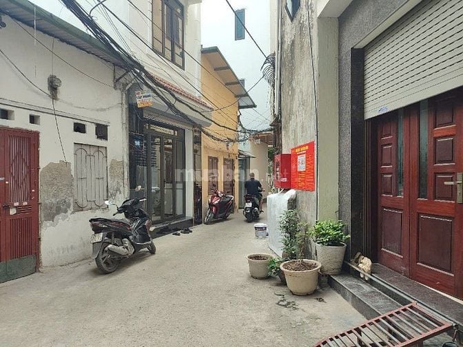 Hàng Hiếm  - Định Công nhà 4 tầng - MT 3.5m DT 42m 