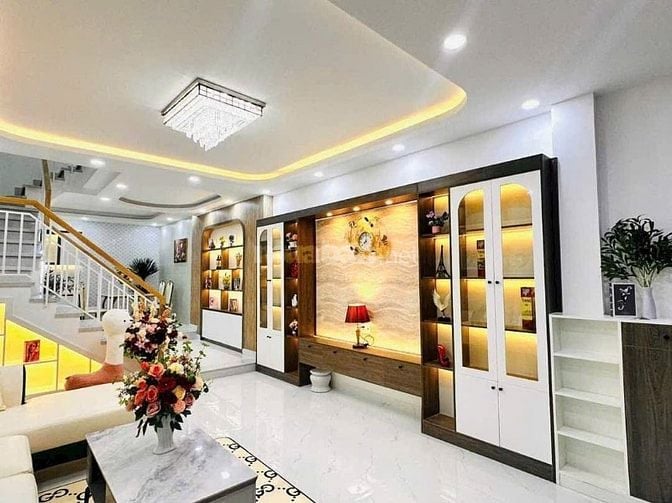 MUA NHANH BÁN NHANH NHÀ HOA LAN, P7, PHÚ NHUẬN GIÁ 3,950 TỶ/64M2