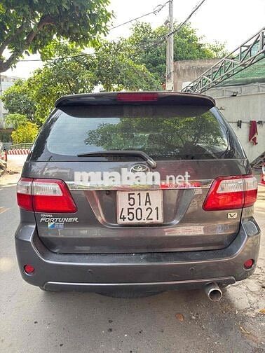 Toyota Fortuner 2010 2.7V - 200000 km