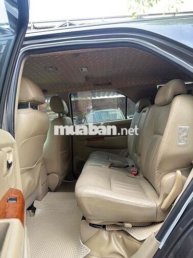 Toyota Fortuner 2010 2.7V - 200000 km