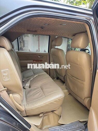 Toyota Fortuner 2010 2.7V - 200000 km