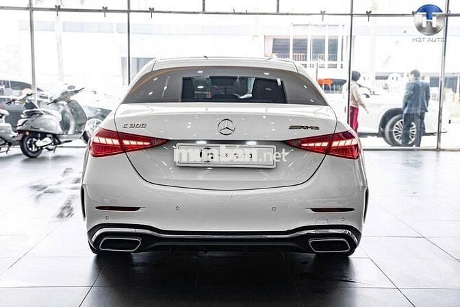 Mercedes Benz C Class 2022 C300 AMG - 20000 km