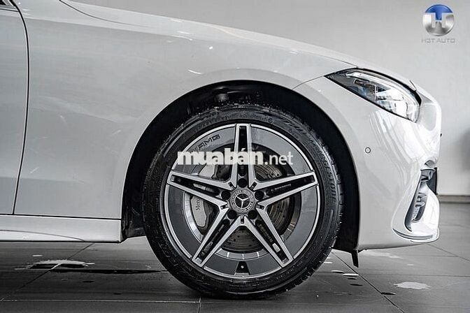 Mercedes Benz C Class 2022 C300 AMG - 20000 km