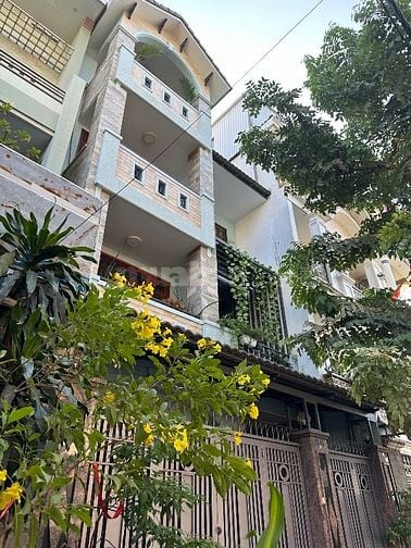 Bán nhà 6x17,5m gồm 4 tầng Đường rộng 18m 