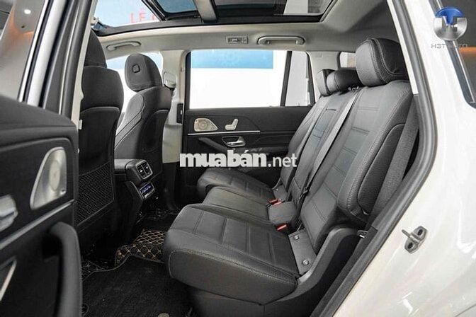 Mercedes Benz GLS450 4Matic Model 2023 - 7000 km