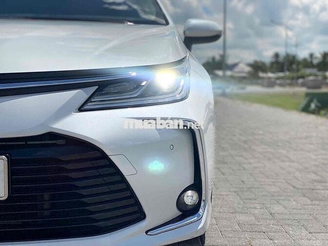 Toyota Altis 2022 1.8V - 69000 km - Hãng bán