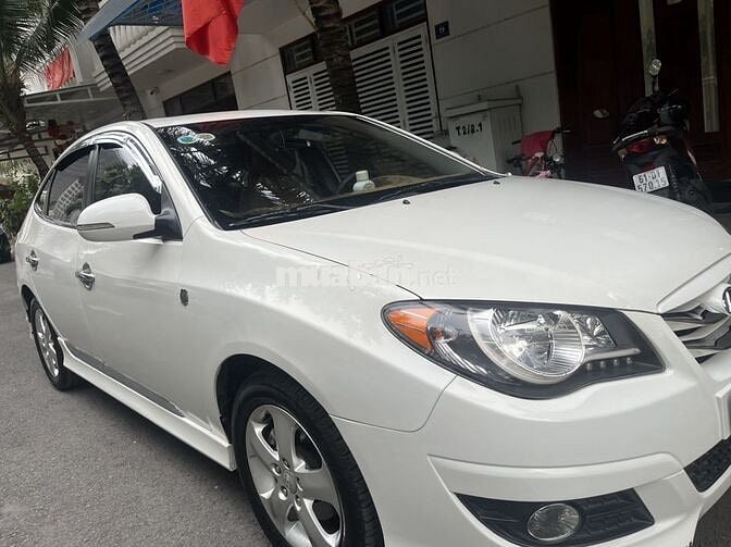 Hyundai Avante 2011 1.6 AT - 60000 km