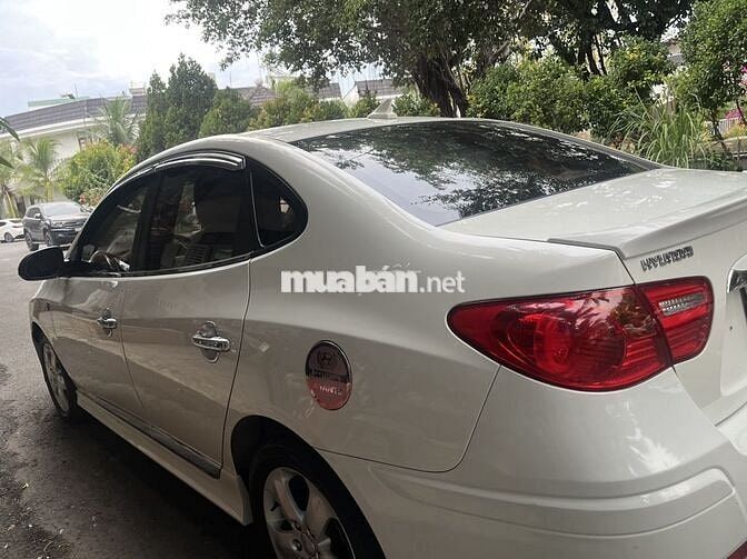Hyundai Avante 2011 1.6 AT - 60000 km