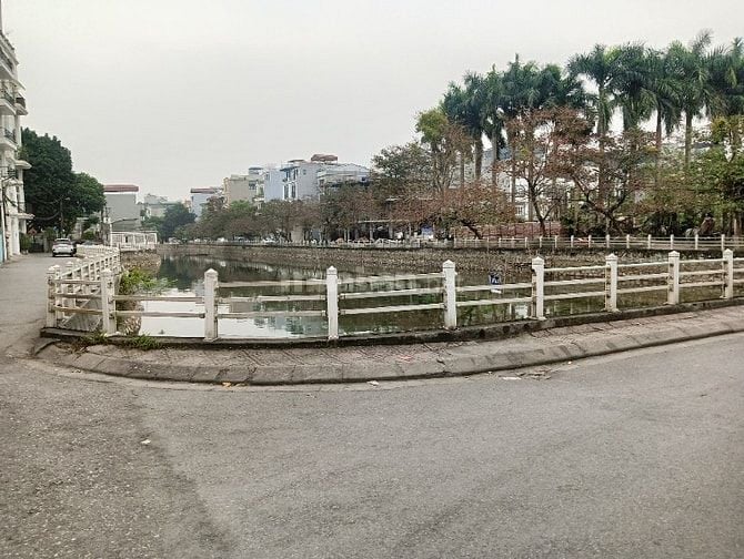 Bán căn nhà ngõ 472 Ngọc Thụy ( tổ 19 Ngọc Thụy) Q. Long Biên.