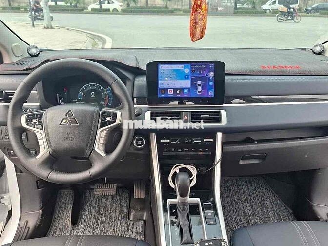 Mitsubishi Xpander 2024 Cross 1.5 AT - 5000 km