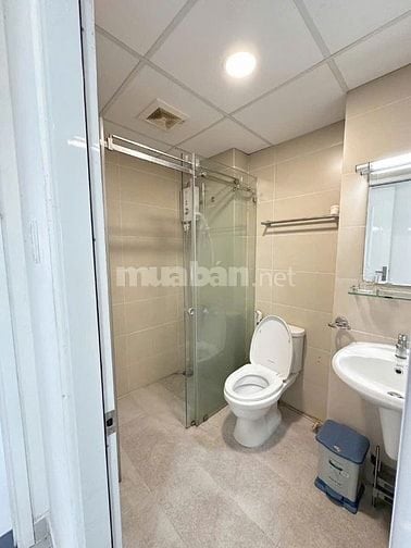 CC Screc, 974A Trường Sa, Q3: 1p ngủ, có máy lạnh, ban công 55m2 11tr