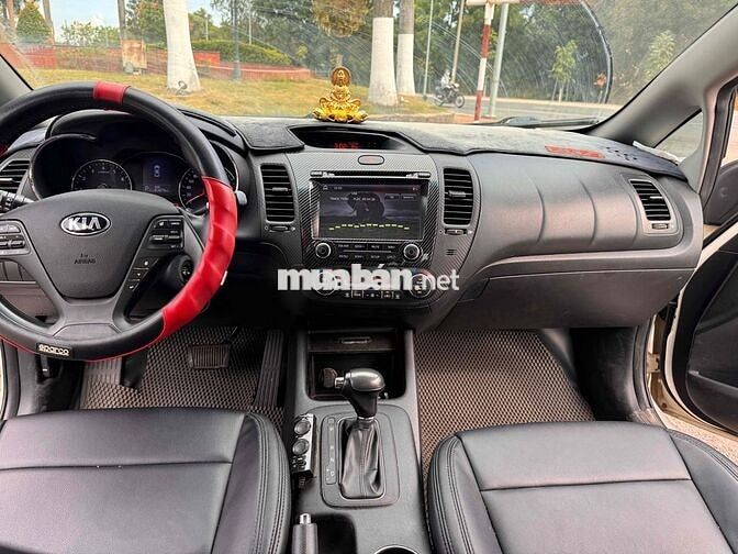 Kia K3 2015 1.6 AT - 80000 km