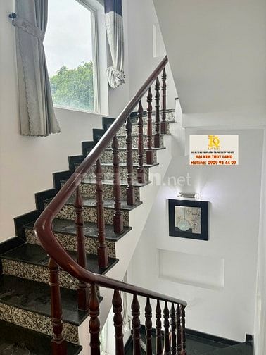 Bán nhà phố 5x13 trệt 2 lầu ST.đường 12 lê văn Thịnh.8 tỷ 8
