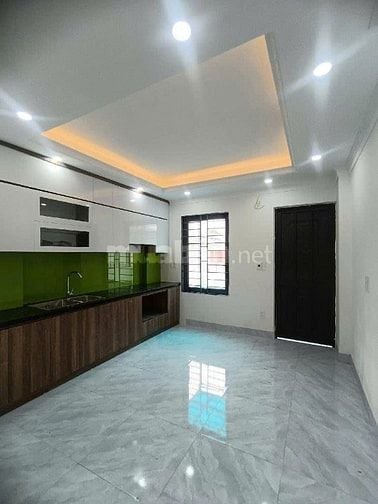 NHÀ MỚI THANG MÁY CHẠY VÙ VÙ CHỈ NHỈNH 7 TỶ TẠI HOÀNG MAI, HÀ NỘI