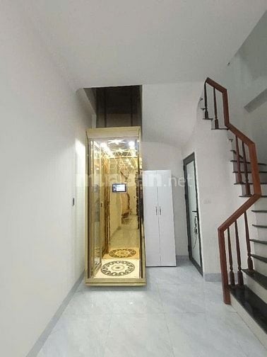 NHÀ MỚI THANG MÁY CHẠY VÙ VÙ CHỈ NHỈNH 7 TỶ TẠI HOÀNG MAI, HÀ NỘI