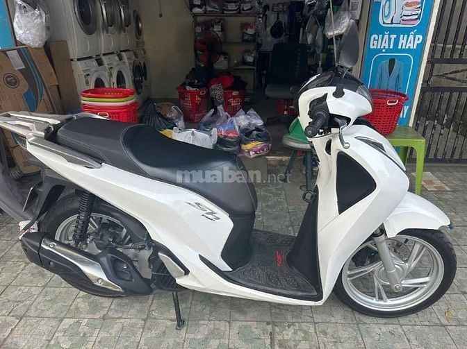 Cần bán xe Sh 150 CBS .xe Chính chủ. Giá 68 triệu.