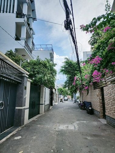 Q7 NHÀ ĐẸP 5 TẦNG -KHU KIỀU ĐÀM CẠNH KHU DC HIM LAM - HẺM LỚN 6M
