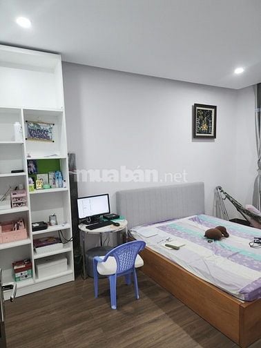 Q7 NHÀ ĐẸP 5 TẦNG -KHU KIỀU ĐÀM CẠNH KHU DC HIM LAM - HẺM LỚN 6M