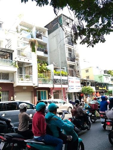 NHÀ PHỐ MẶT TIỀN, 2TẦNG , VỊ TRÍ KD TUYỆT VỜI