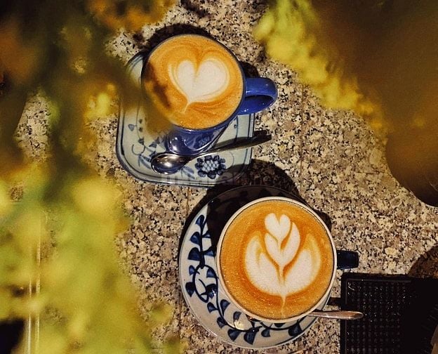 🌸An Café🌸- Cần tuyển 3 bạn phụ bán cafe đồ uống.  ( Xoay ca 25k/h )