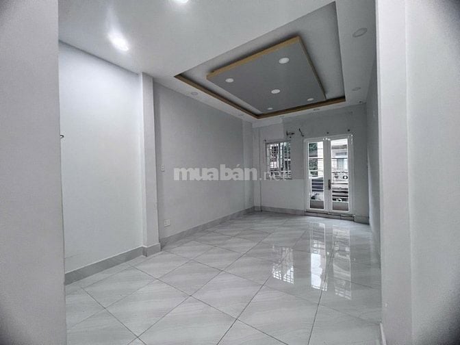 NHÀ MẶT TIền 63M2 Đường THÁI PHIÊN, Q.11