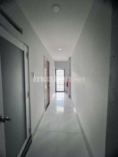 NHÀ MẶT TIền 63M2 Đường THÁI PHIÊN, Q.11