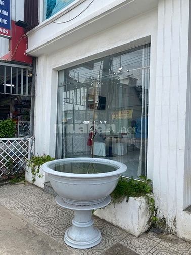 Cần sang nhượng gấp nhà hàng tiệc cưới tại Bình Dương