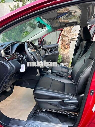Toyota Innova Venturer 2.0 số tự động 2018