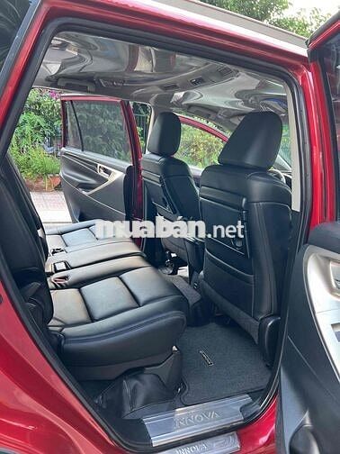 Toyota Innova Venturer 2.0 số tự động 2018