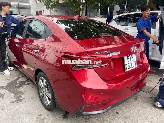 Cty cần bán xe accent bản đặc biệt có cửa nóc