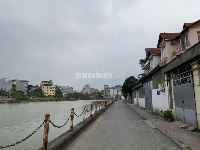 Đất mặt hồ đầm tranh- cự khối -Long biên.Đường trước đất 6m 
