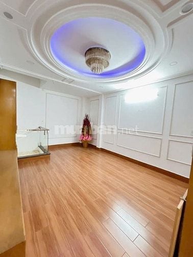 Nhà thoáng mát đường Nhiêu Tứ, p.7, Phú Nhuận. Giá 3,28 tỷ/60m2, HXH