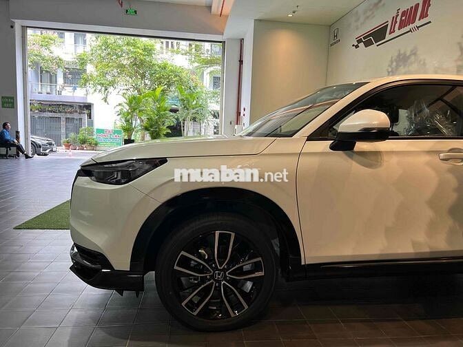 HR-V 2025 RS Giao ngay, KM tiền, phụ kiện, vay 80%