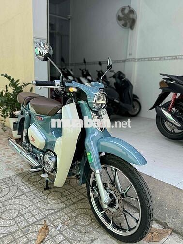 Super Cub 125 Xám Xi Măng 2025 odo 790km