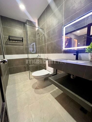 Cần cho thuê nhà Mặt Tiền Đường Lam Sơn P.2 Q.Tân Bình gần Cửu Long.