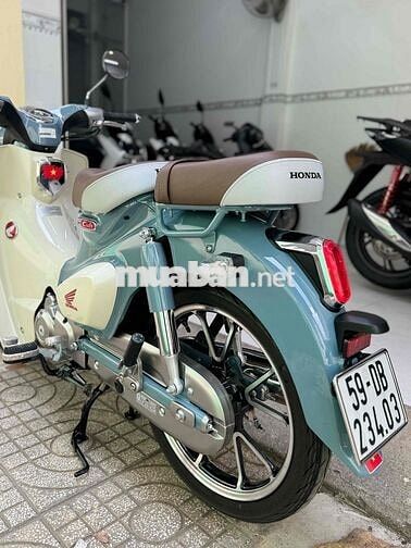 Super Cub 125 Xám Xi Măng 2025 odo 790km