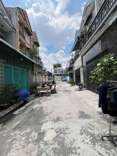 Bán nhà đường Phan Văn Hớn, Hóc Môn - Sổ Hồng riêng, đường nhựa 6m