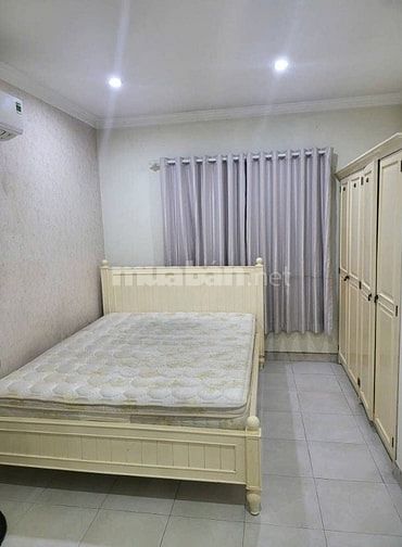 Chung cư  Khải Hoàn, Lạc Long Quân,p5,Q11: 95m2,2p ngủ,NT,13tr/th