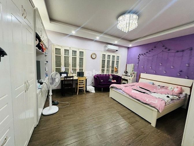 Bán ngôi nhà 5 tầng, ngõ 194/45 SN 18C Đội Cấn