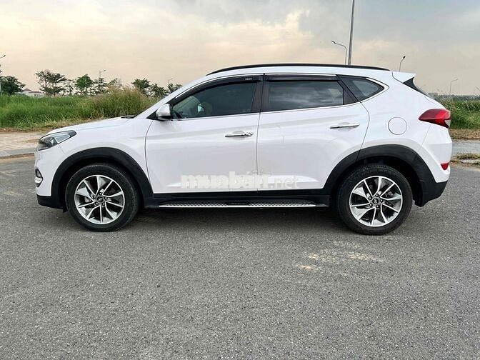 Hyundai Tucson 2018 2.0 AT Spec - 9 km