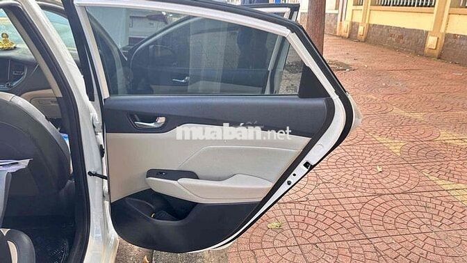 Hyundai Accent 2021 1.4 AT - 34000 km