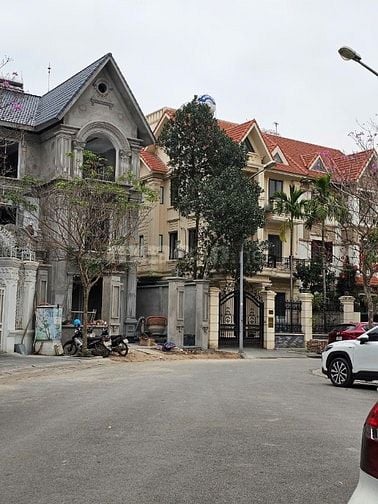 CHO THUÊ BIỆT THỰ KĐT VIỆT HƯNG LÀM VĂN PHÒNG GIÁ SIÊU RẺ