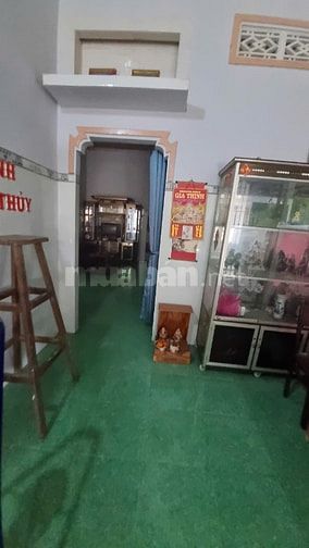 Nhà đẹp giá rẻ, 6,5m mặt tiền nhựa, gần KCN. 1,35 tỷ 