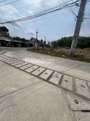Đất ngay đường Hùng Vương,thổ,nhà vườn,kho,xưởng 5,6ty/677m,chính chủ