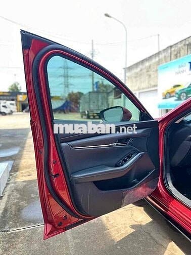 Mazda 3 2019 1.5L Luxury - 86000 km
