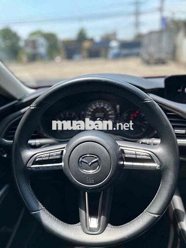 Mazda 3 2019 1.5L Luxury - 86000 km